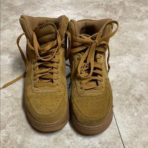 Nike Kids Sneakers in Tan